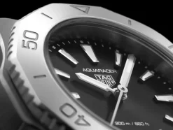 New TAG Heuer Aquaracer Professional 200