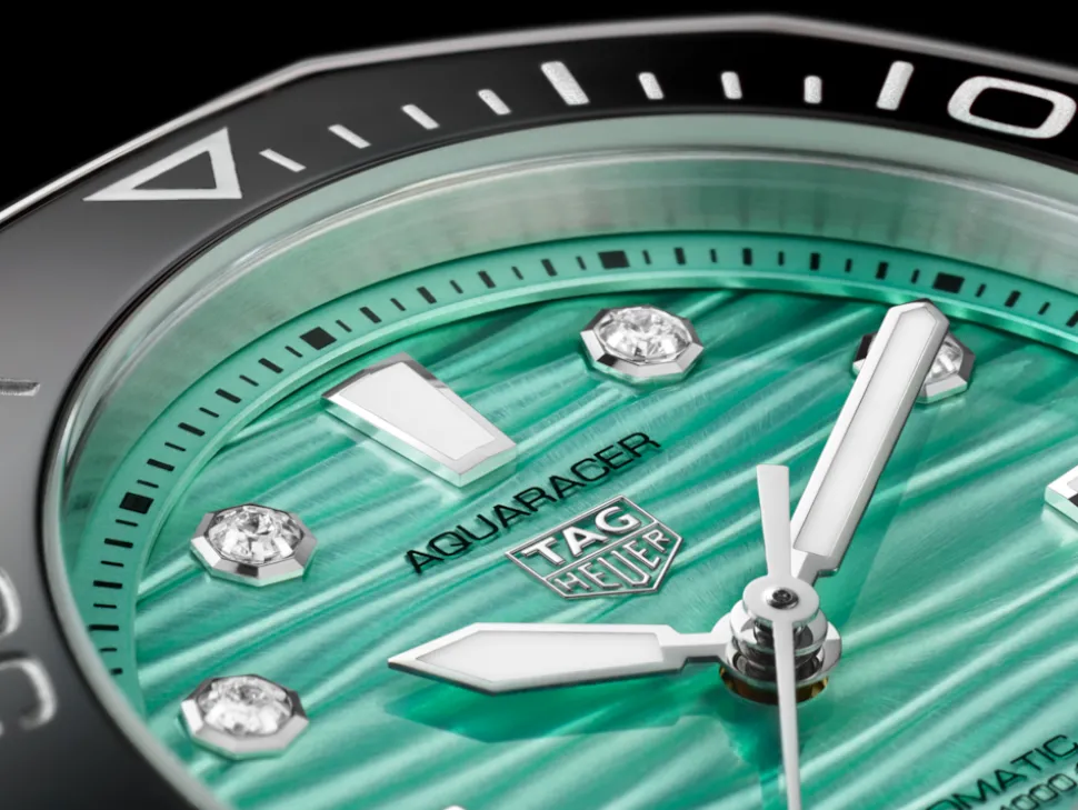 Shop TAG Heuer Aquaracer Professional 300 Date