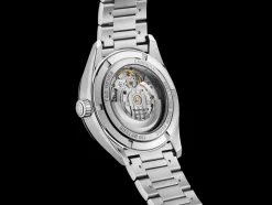 Shop TAG Heuer Carrera Date